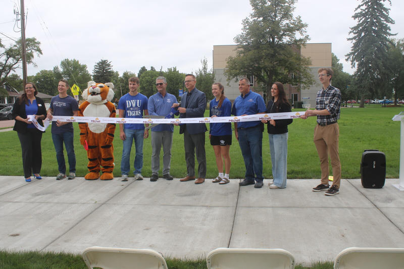 DWU adds nine-hole disc golf course to campus