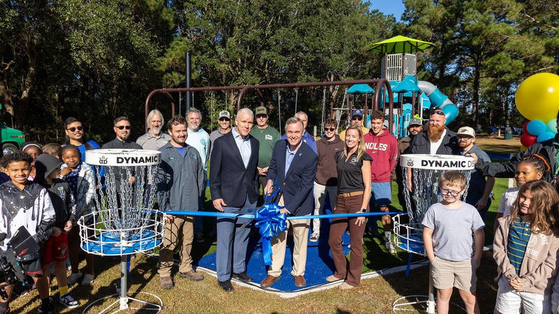 Leon County opens first disc golf course, new playground at Jackson View Park